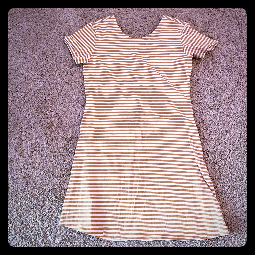 Women’s dress